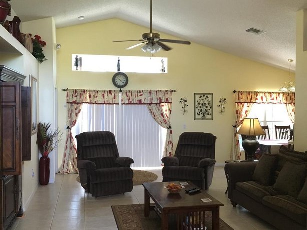 Gone 2 Florida Vacation Homes