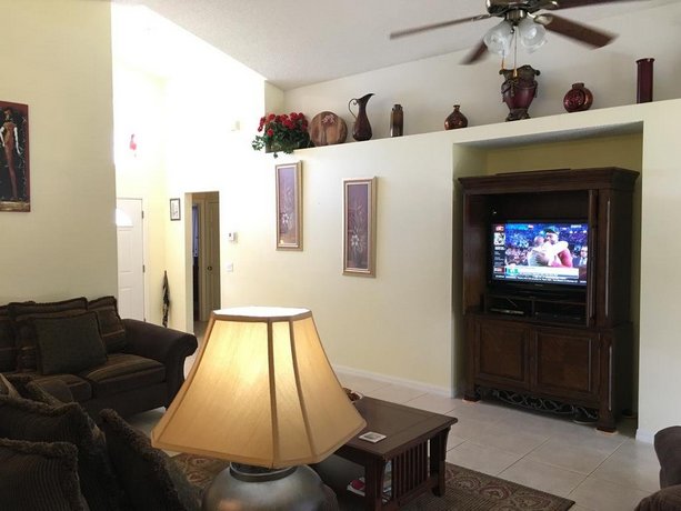 Gone 2 Florida Vacation Homes