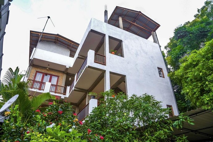 Eco Square Resort