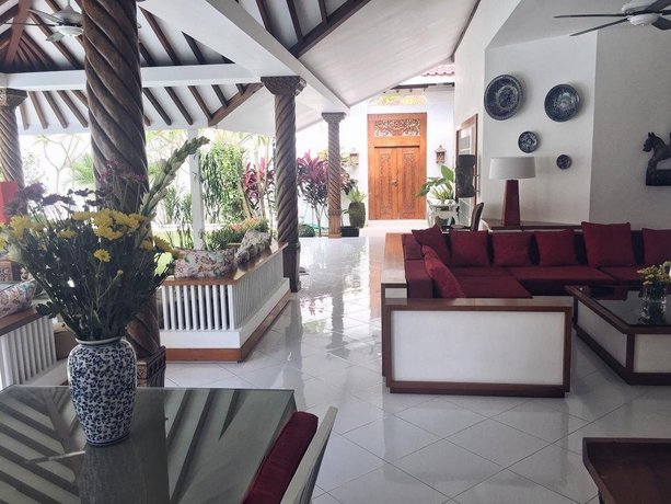 Yogyakarta Tropicana Villa