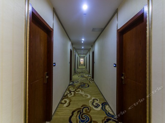 Super 8 Hotel by Wyndham Kunshan Chang Jiang North Road