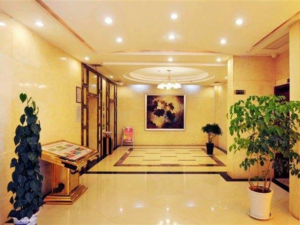 Qing Hua Wu International Hotel