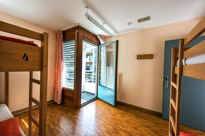 Geneva Hostel