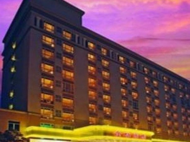 Zhongshan Jinbai Hotel