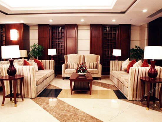 Golden Richard Hotel