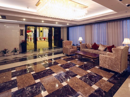 Golden Richard Hotel
