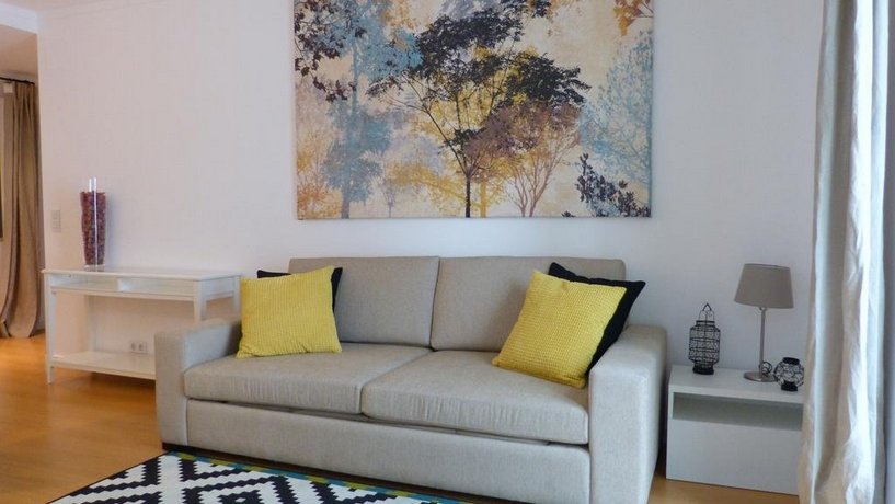 Monica Lisbon Rentals - Martim Moniz