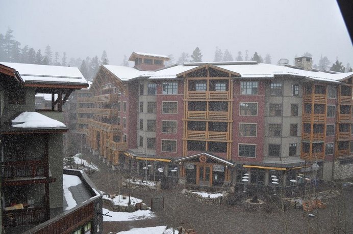 Village 2416 - White Mountain Lodge