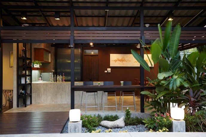 Uncle Loy's Boutique House
