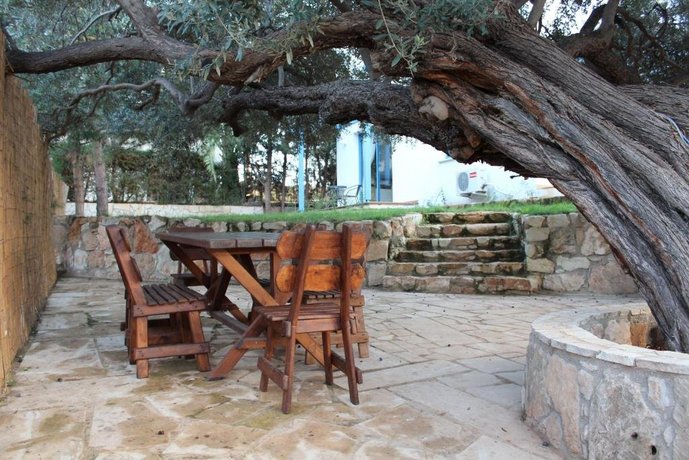 Olive Beach Villa
