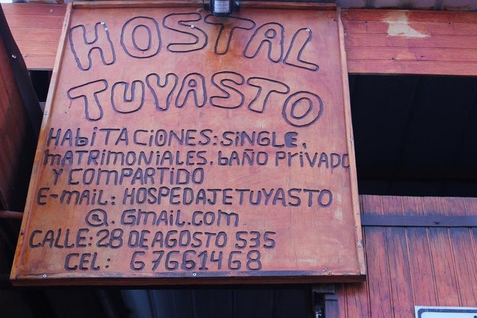 Hostal Tuyasto