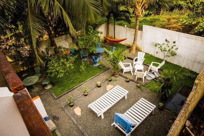 Cocoplant Surf Inn