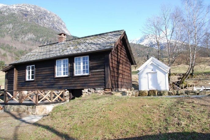 Huse Gjestegard