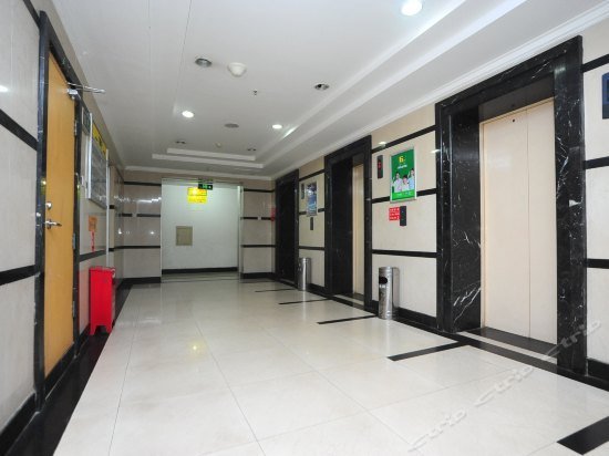 Yunjie Hotel