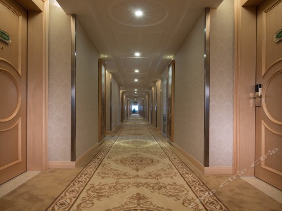 Vienna Hotel Shenzhen East Railway Station