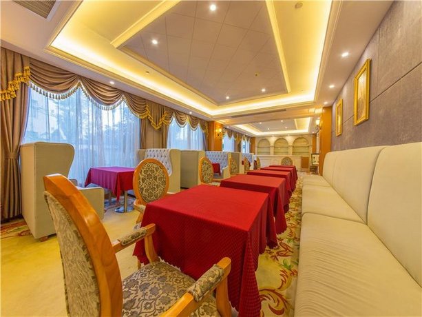 Vienna International Hotel Lijiang Yuxue Avenue