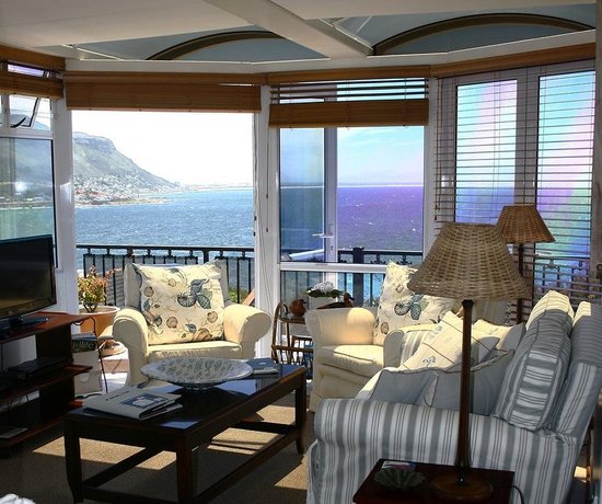 Whale's Tale Cape Town