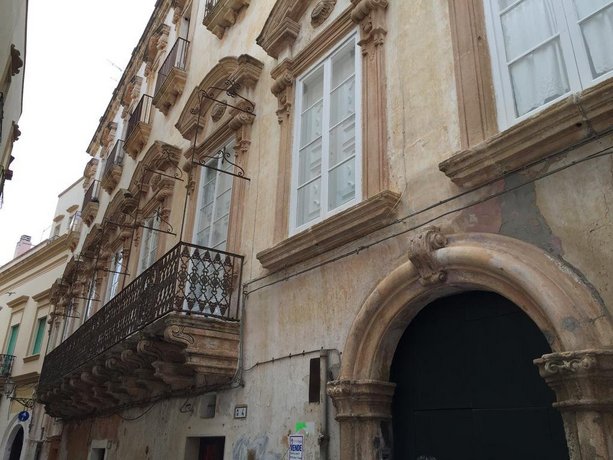 Palazzo Doxi Fontana