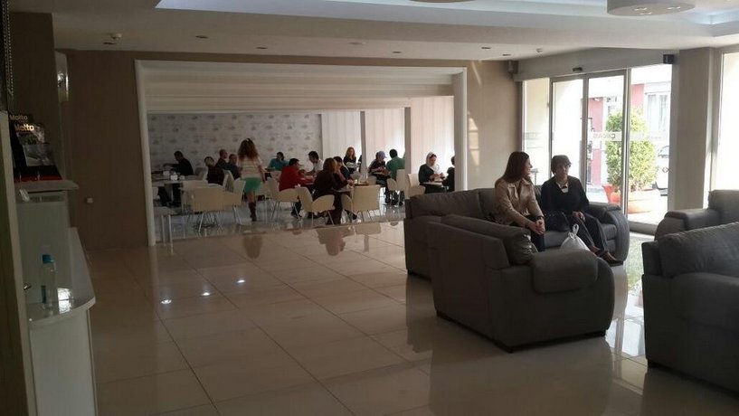 Cinas Hotel