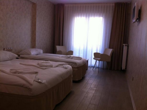 Cinas Hotel