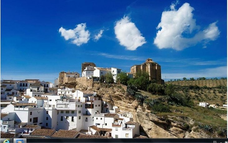 Los Tajos De Setenil