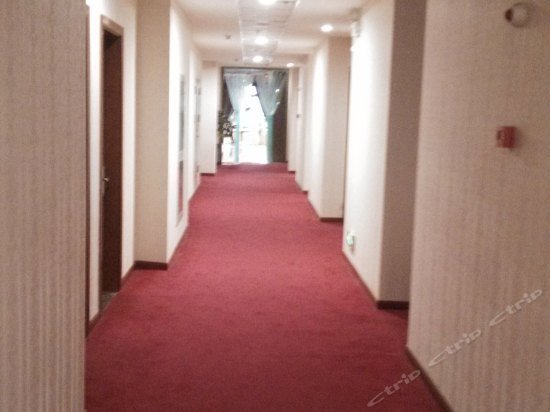Changshu Junyue business Inn