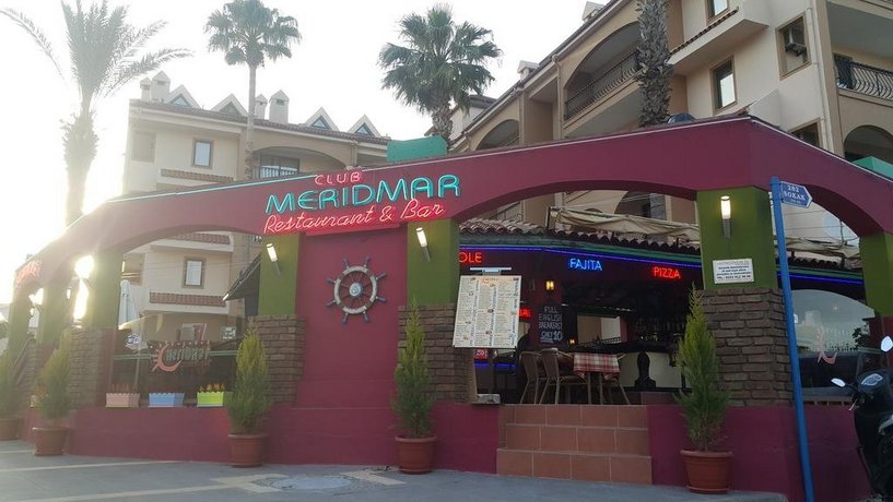Club Meridmar Apartments
