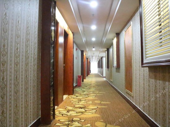 Yuanquan Business Hotel