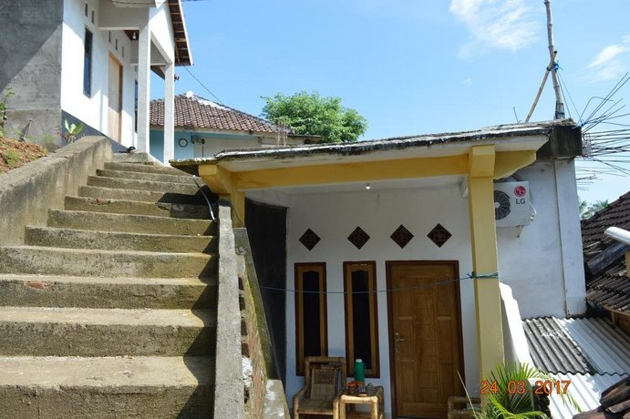 Defa Homestay