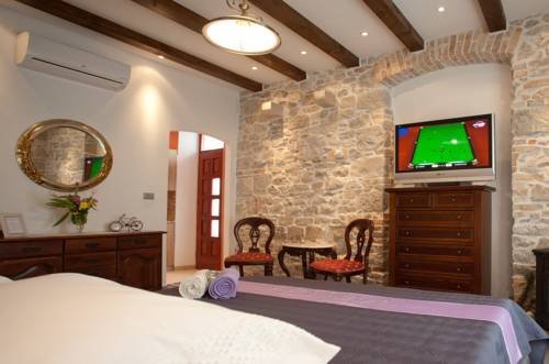 Bossa Studio Apartments