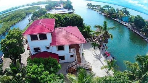 Dolce Cabana Waterfront Suites
