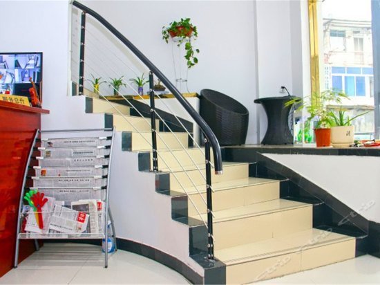 Pingshun Business Hotel