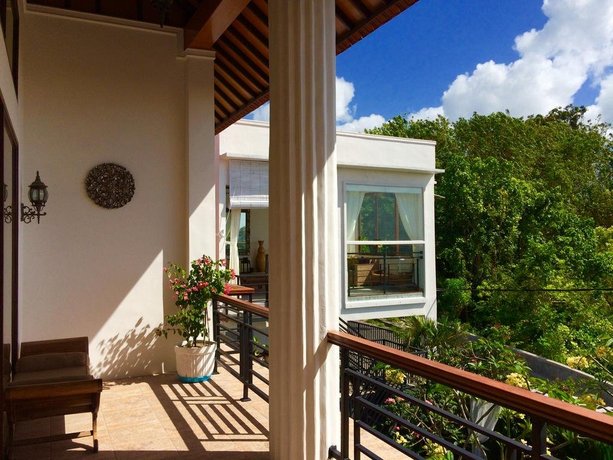Villa Aviya