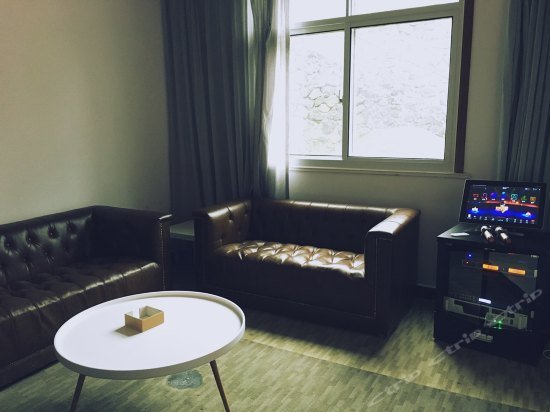 Feilengcui Yuanwei Xiangsu Hotel