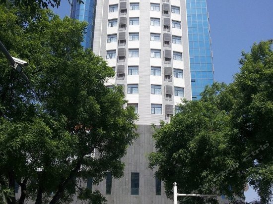 Jinjiang Inn Baoding Railway Station