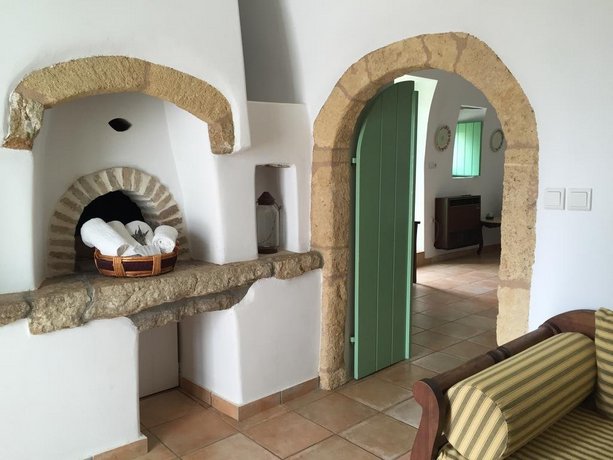 Villa Lemonia - Guest House