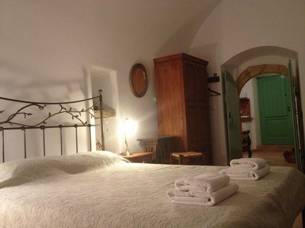Villa Lemonia - Guest House