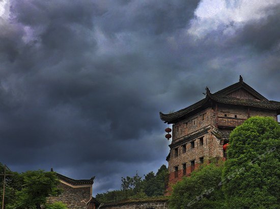 Fenghuang Yunyun Homestay East Gate Tower of Xiangxi China thumbnail
