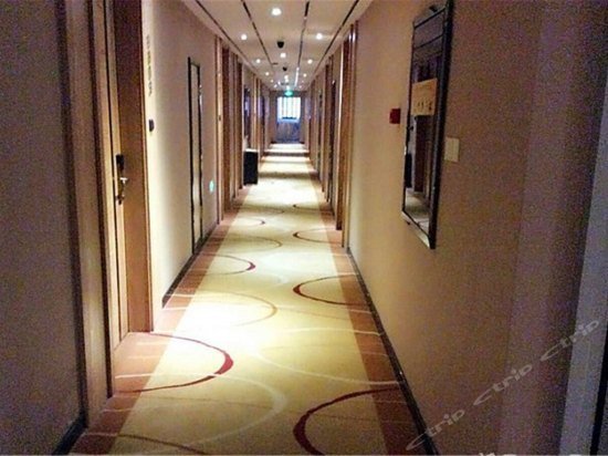 Yangguang Holiday Hotel Lianjiang Aojiang Road