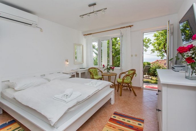 Apartments Jelen