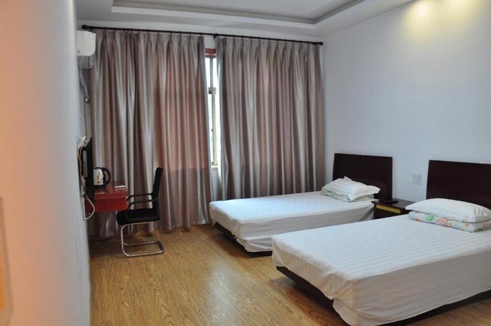 Tonglu Longyinju Hostel