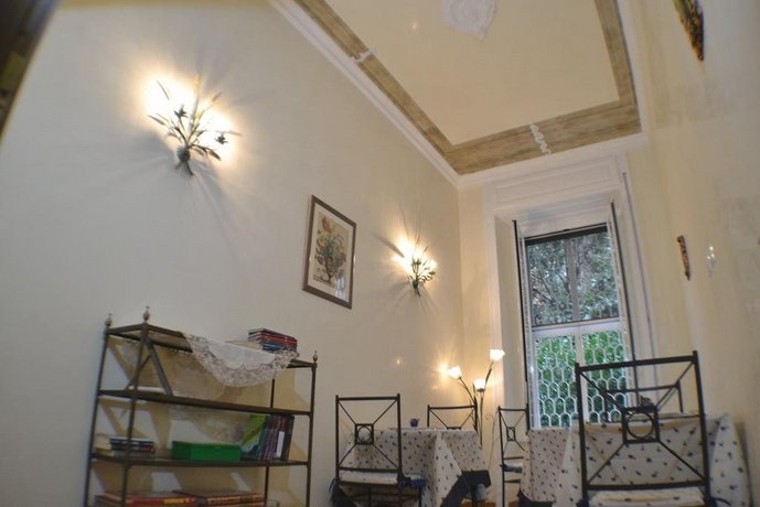 B&B Tucci's House