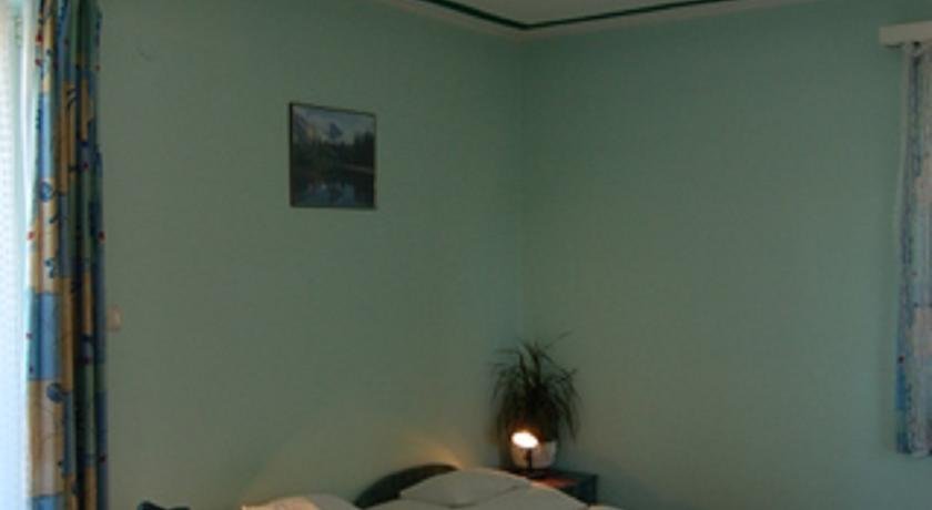 Apartmanhaz Cedrus 8