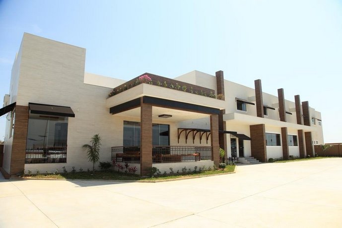 Via Norte Hotel & Eventos Macae Airport Brazil thumbnail