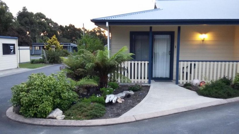 Strahan Retreat Cottages