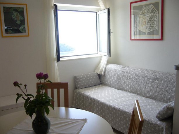 Apartment Viola