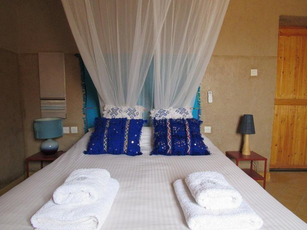 Khamlia Desert Bed & Breakfast
