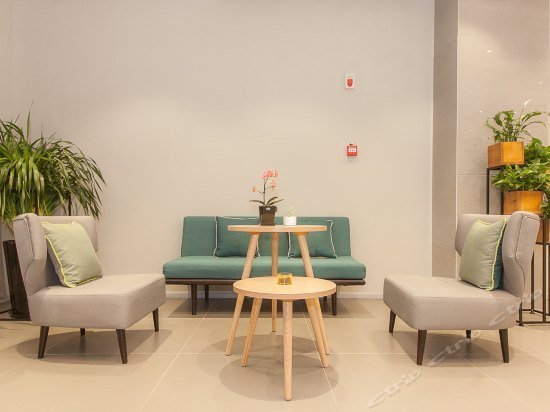 Home Inn Selected Wuxi Zhongshan Road Sanyang Square Metro Station
