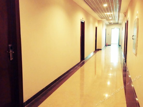 0898 Express Hotel