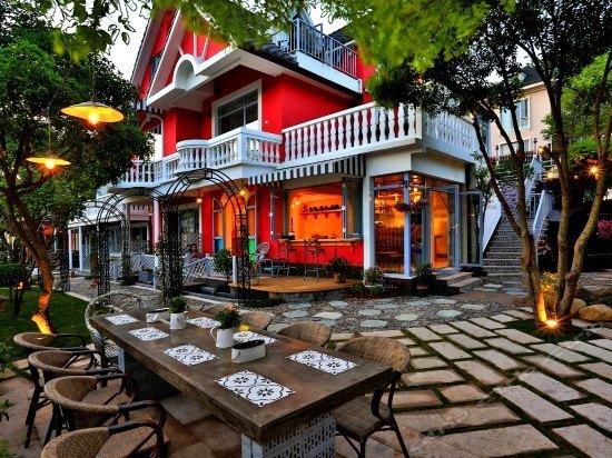 Flange Homestay